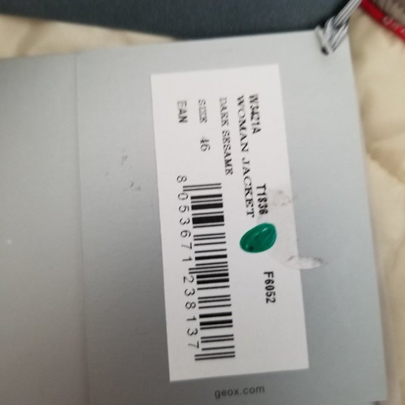 Geox Women Respira Jacket - Picture 8 of 9